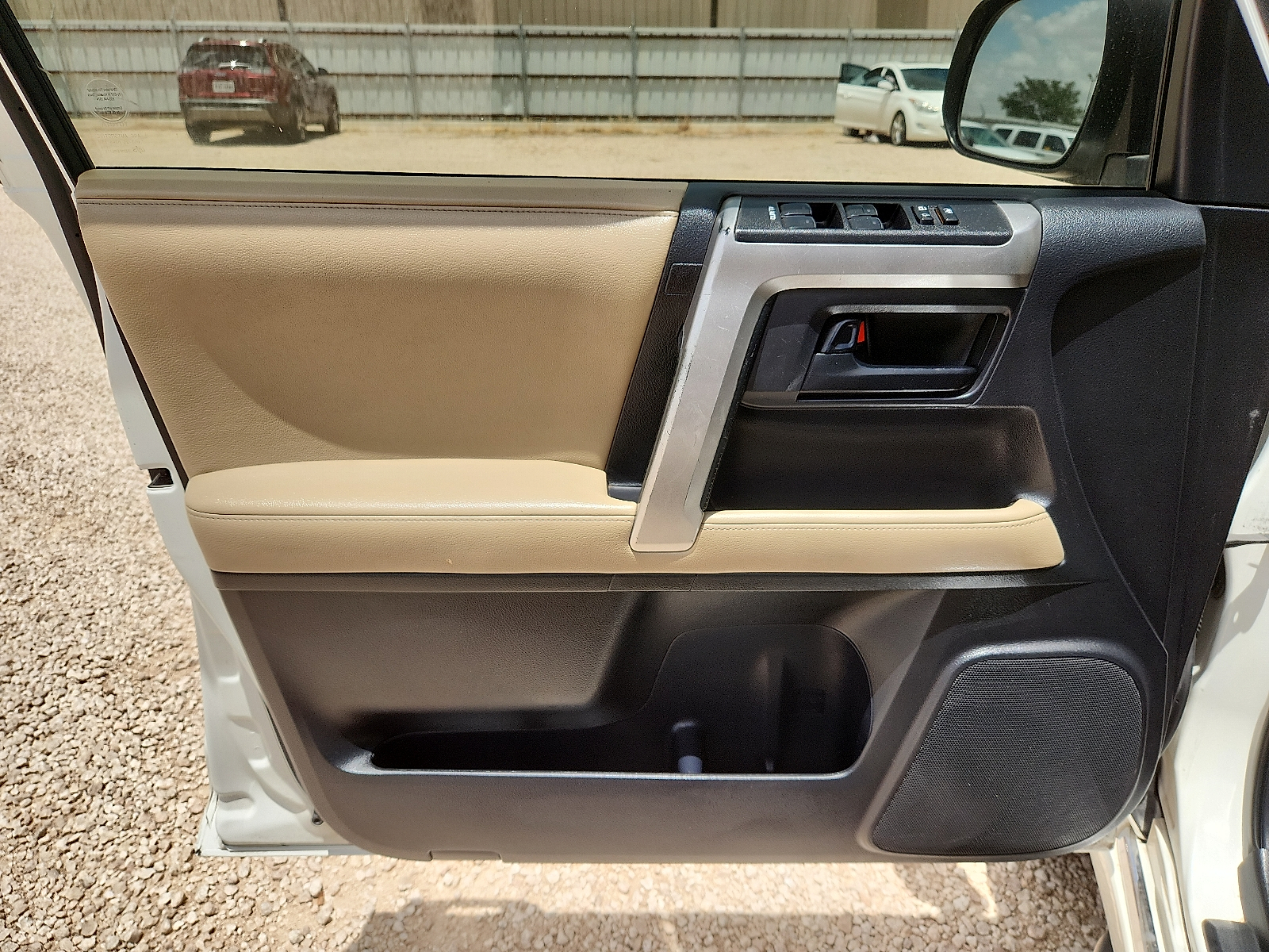Vehicle image 13 of 20