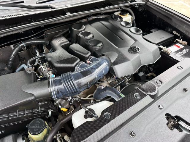 Vehicle image 41 of 43