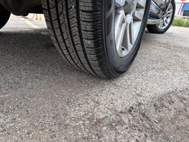 Vehicle image 39 of 43