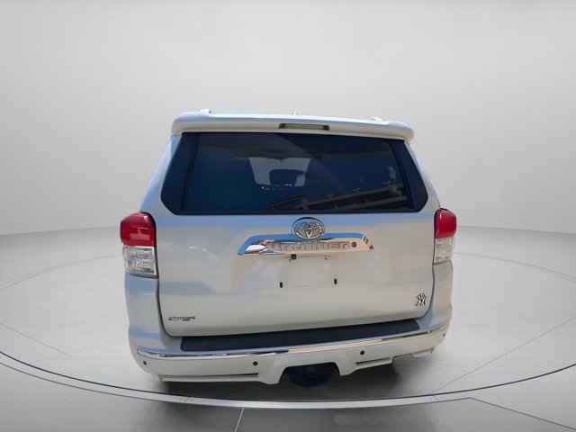 Vehicle image 5 of 61