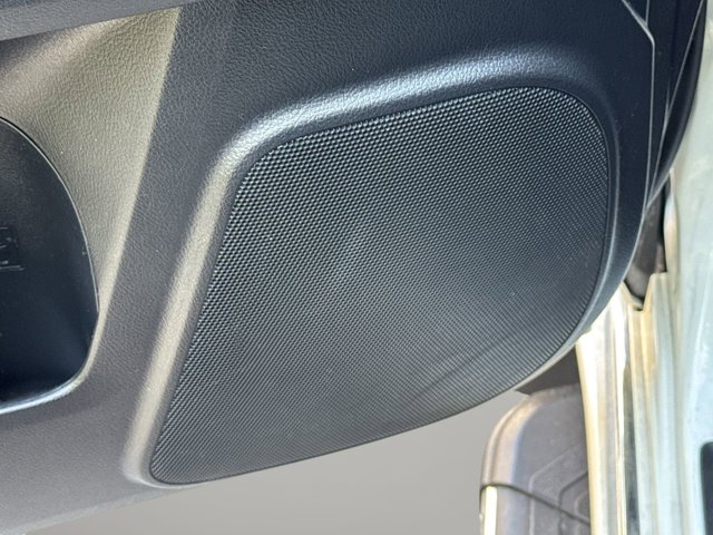 Vehicle image 46 of 61