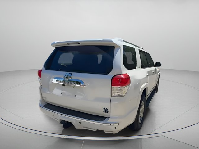 Vehicle image 27 of 61