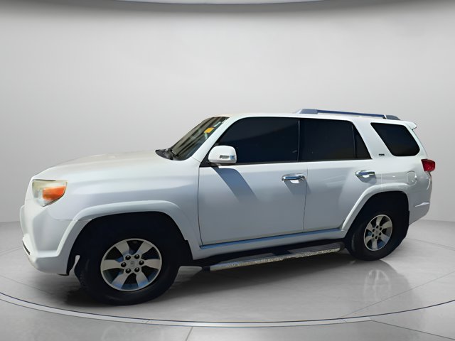 Vehicle image 33 of 61