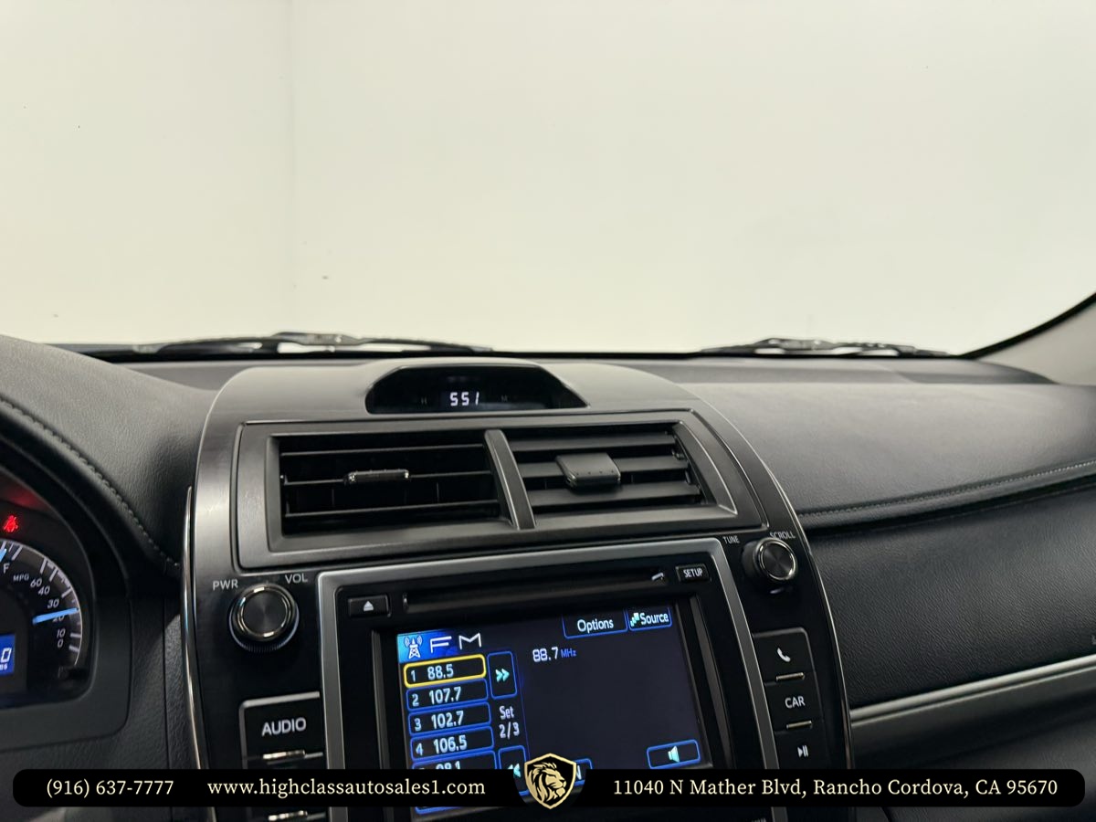 Vehicle image 35 of 54