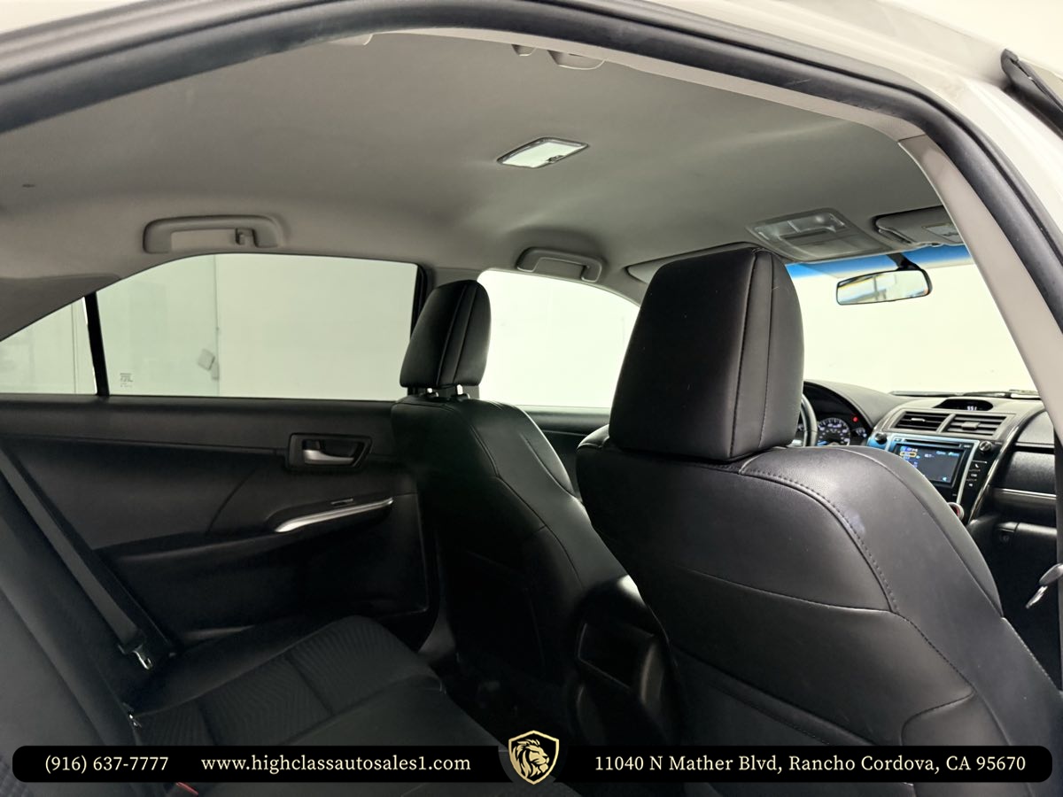 Vehicle image 23 of 54