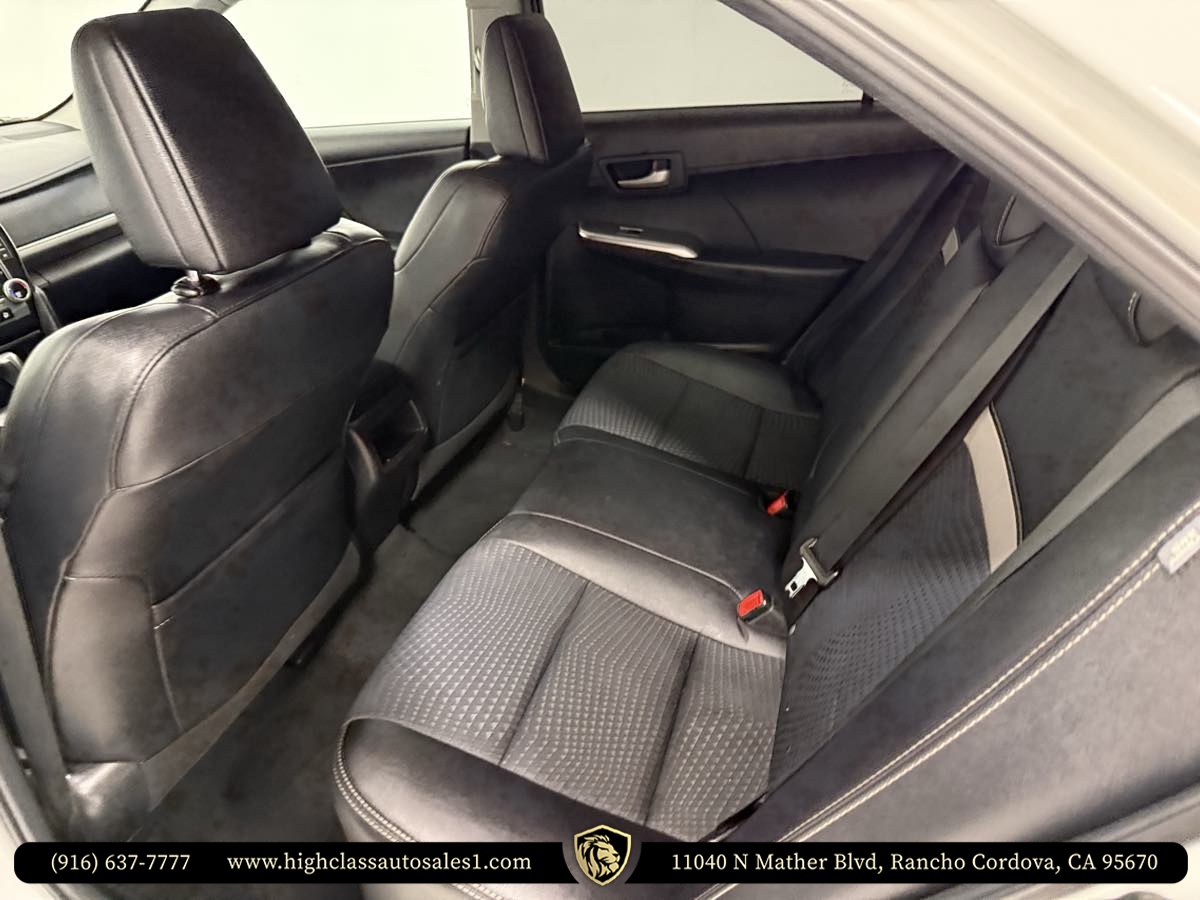 Vehicle image 20 of 54