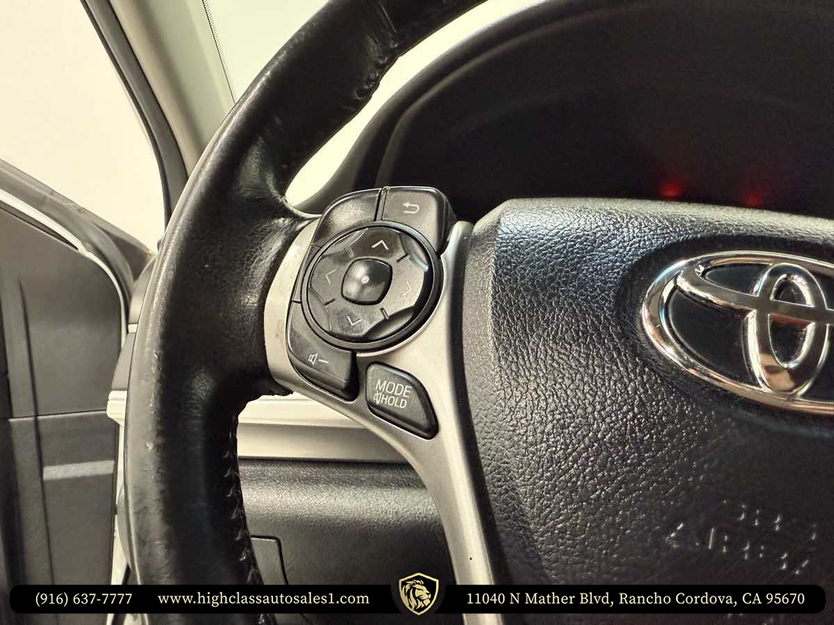 Vehicle image 40 of 54