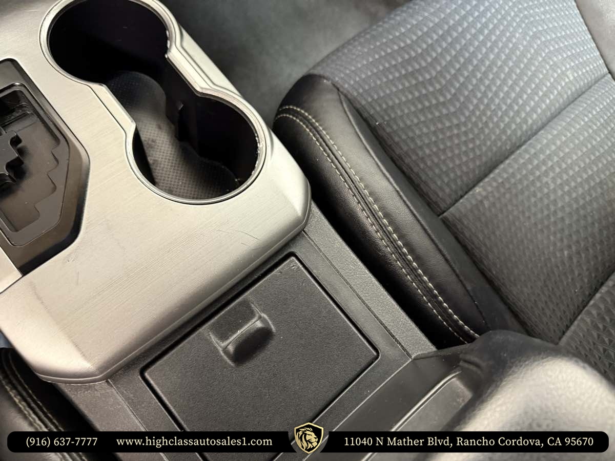 Vehicle image 38 of 54