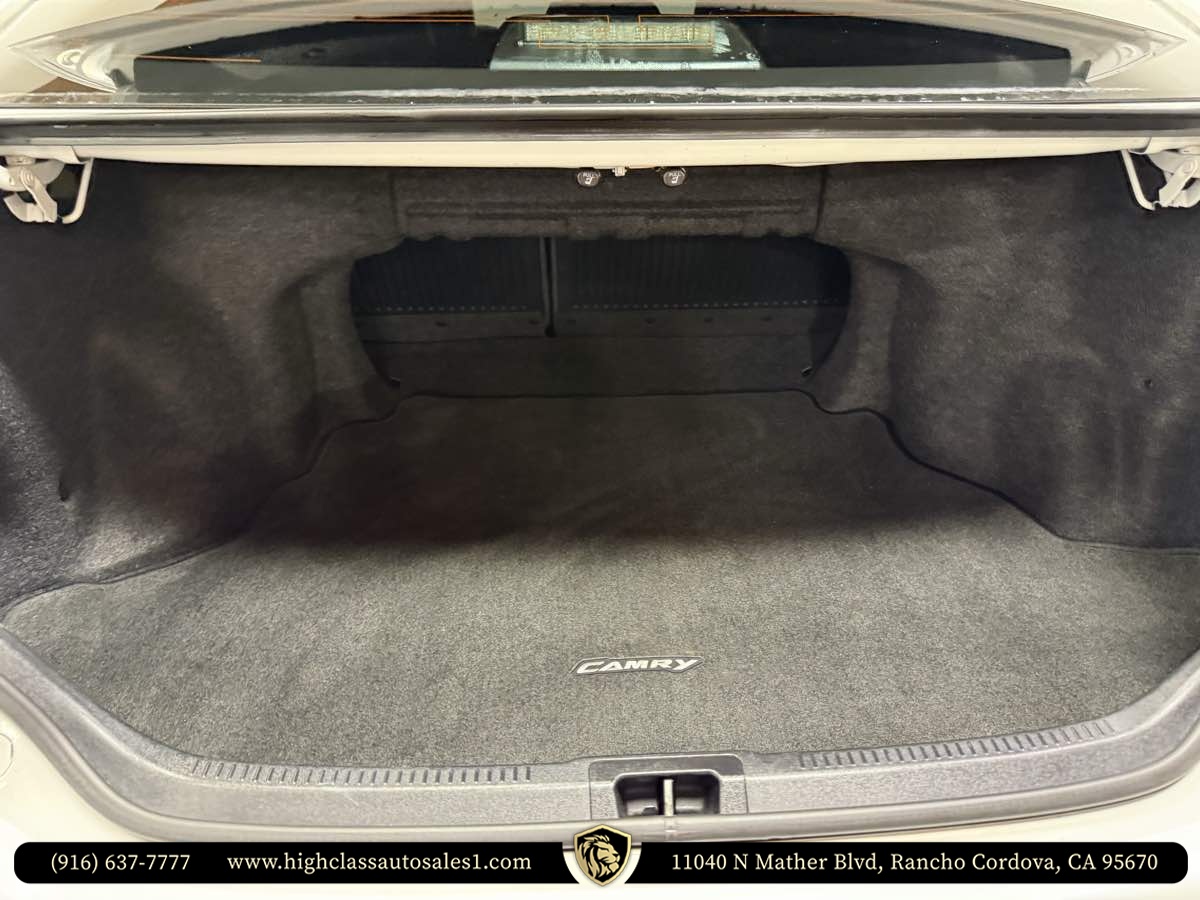 Vehicle image 43 of 54