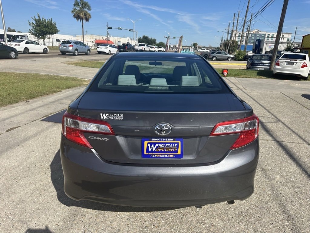 Vehicle image 5 of 23