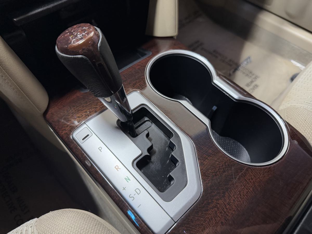 Vehicle image 41 of 71