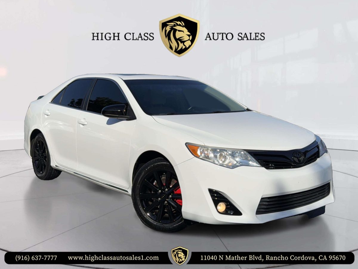 Vehicle image 7 of 71