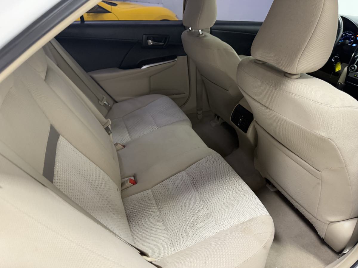 Vehicle image 29 of 71