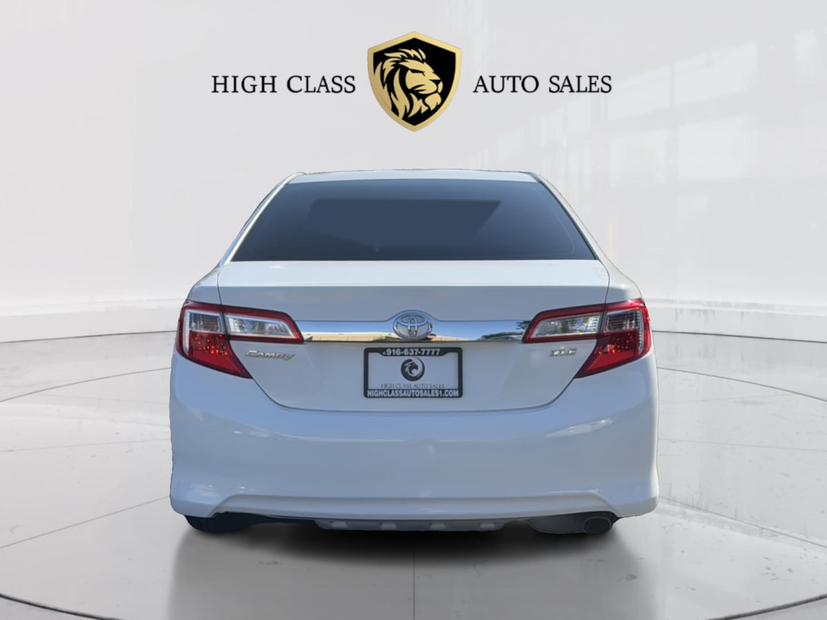 Vehicle image 12 of 71