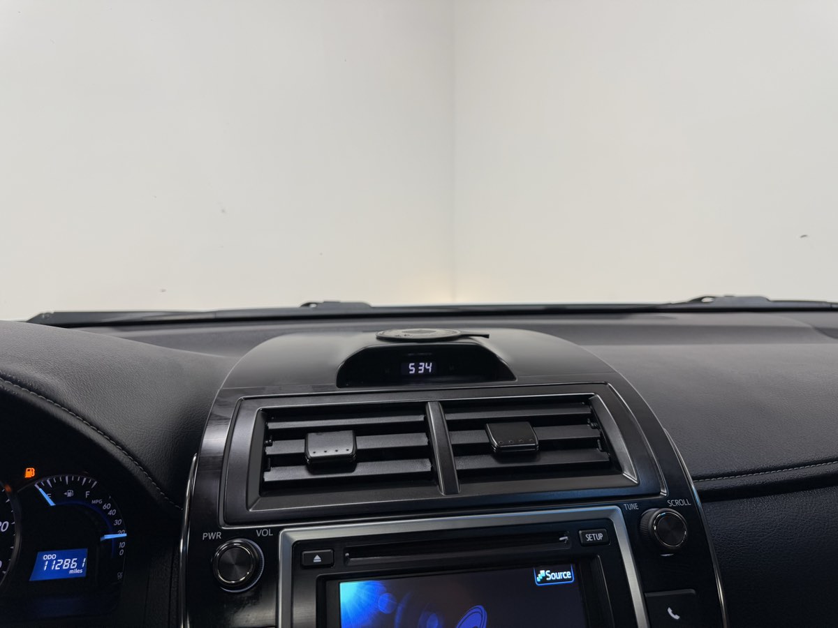Vehicle image 36 of 71