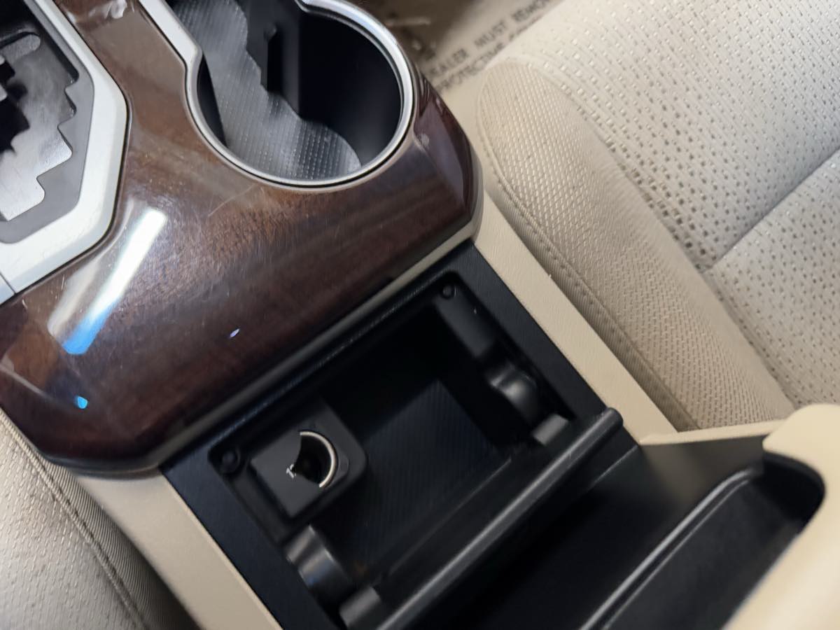 Vehicle image 42 of 71