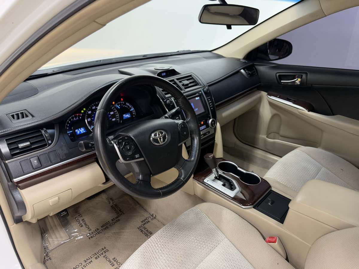 Vehicle image 20 of 71