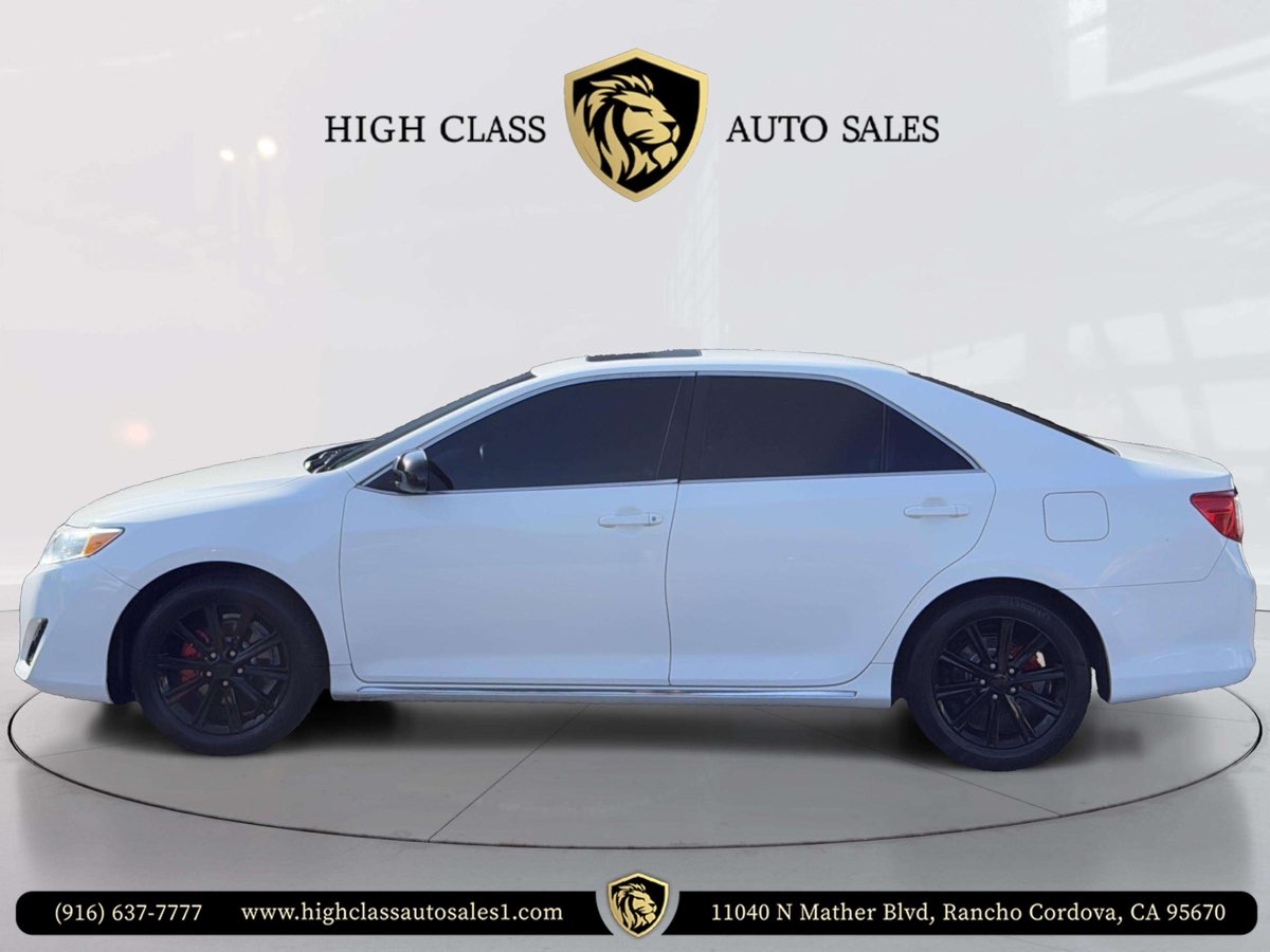 Vehicle image 17 of 71