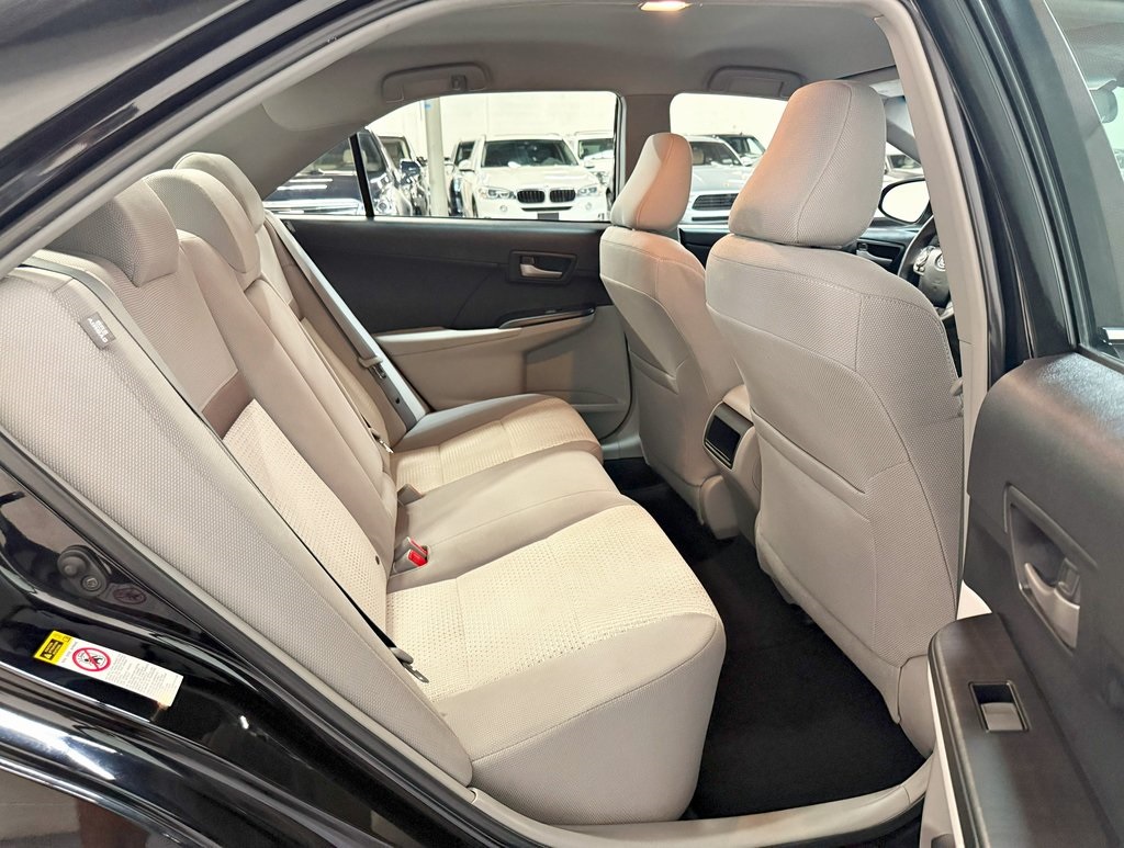 Vehicle image 29 of 40