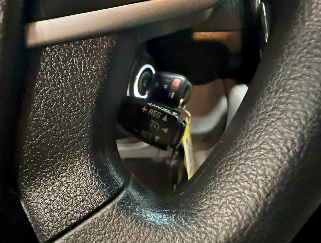 Vehicle image 12 of 40