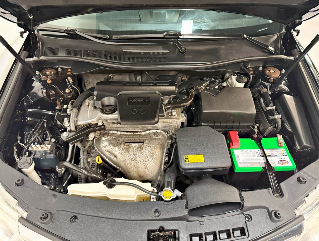 Vehicle image 33 of 40