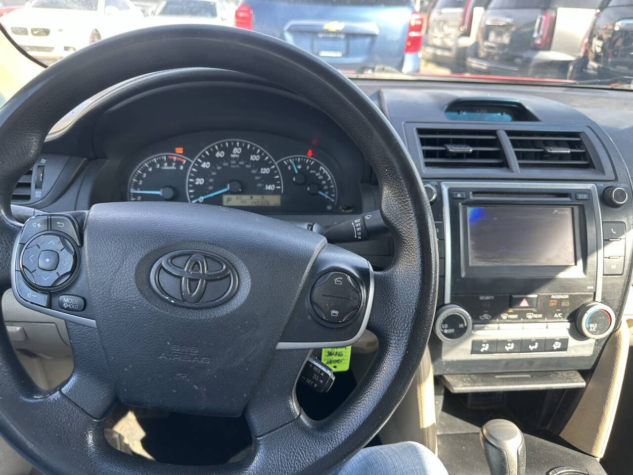 Vehicle image 22 of 24