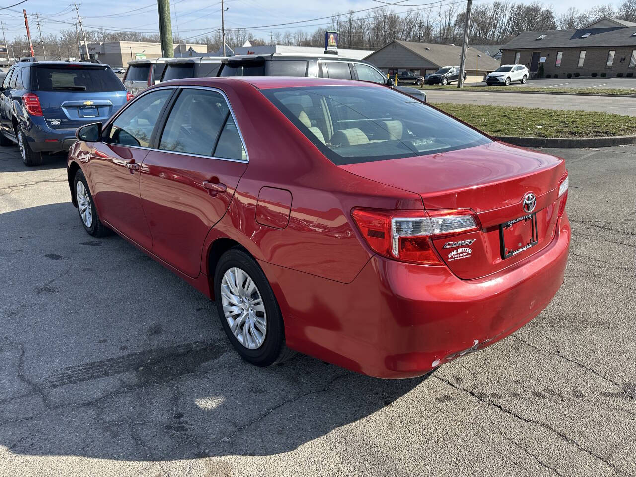 Vehicle image 11 of 24
