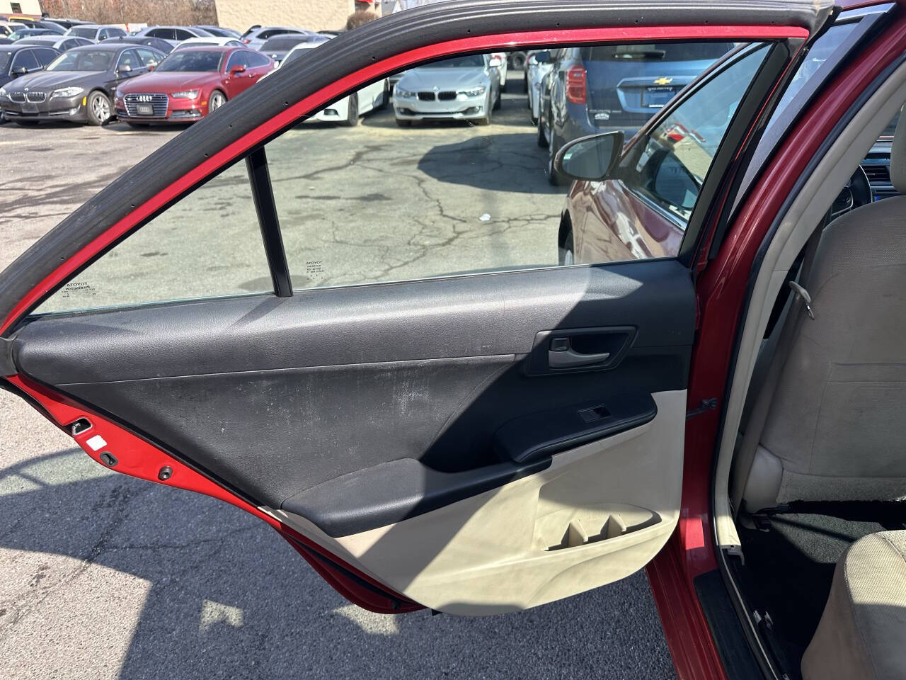 Vehicle image 15 of 24