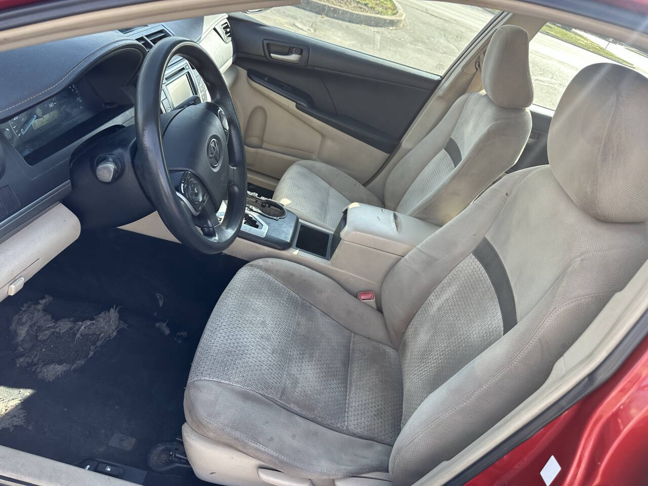Vehicle image 16 of 24