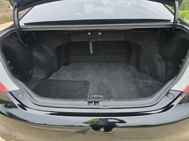 Vehicle image 31 of 36