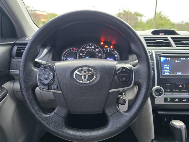 Vehicle image 22 of 36