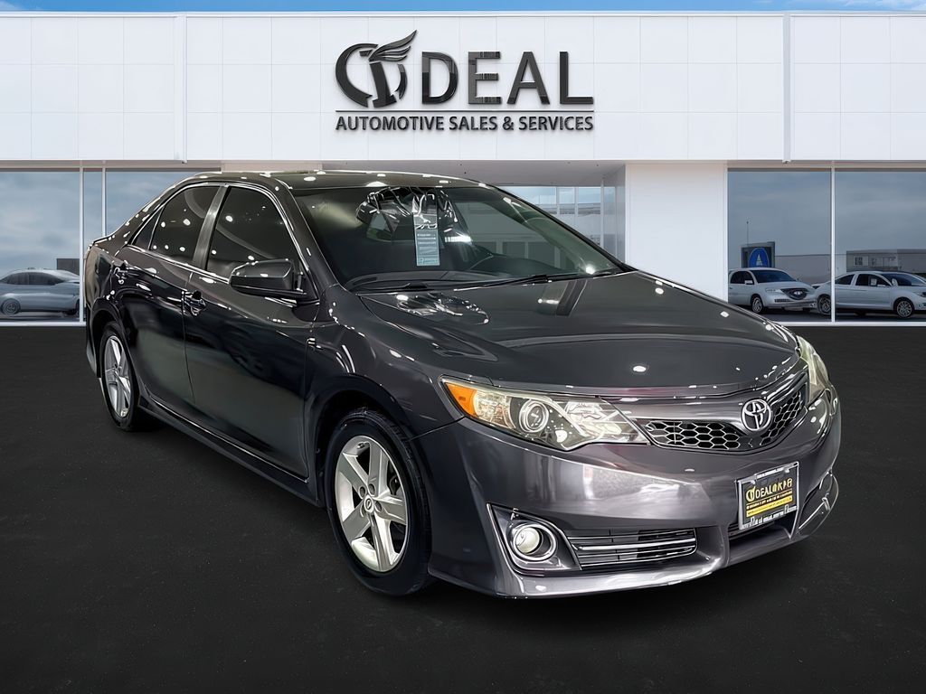 Vehicle image 5 of 26