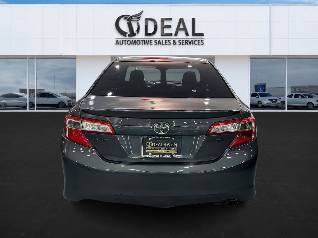 Vehicle image 4 of 26