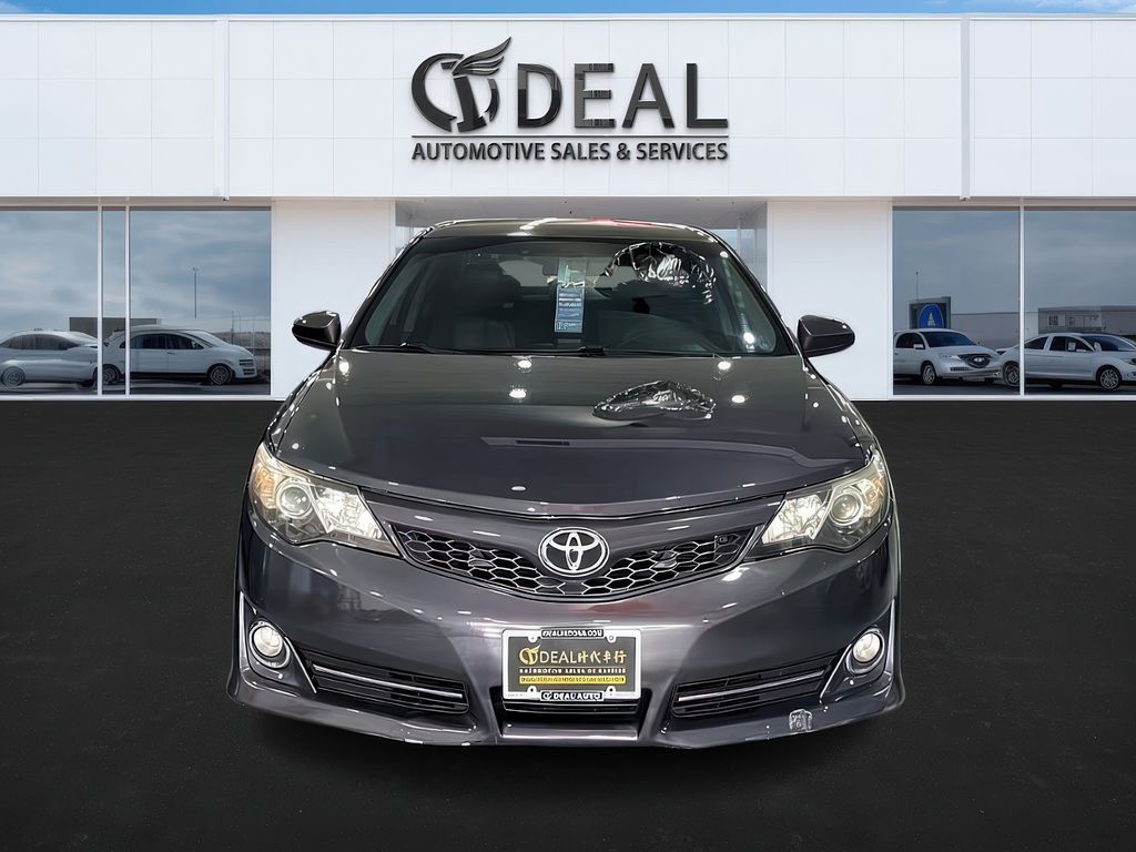 Vehicle image 3 of 26