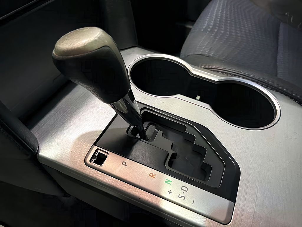 Vehicle image 20 of 26