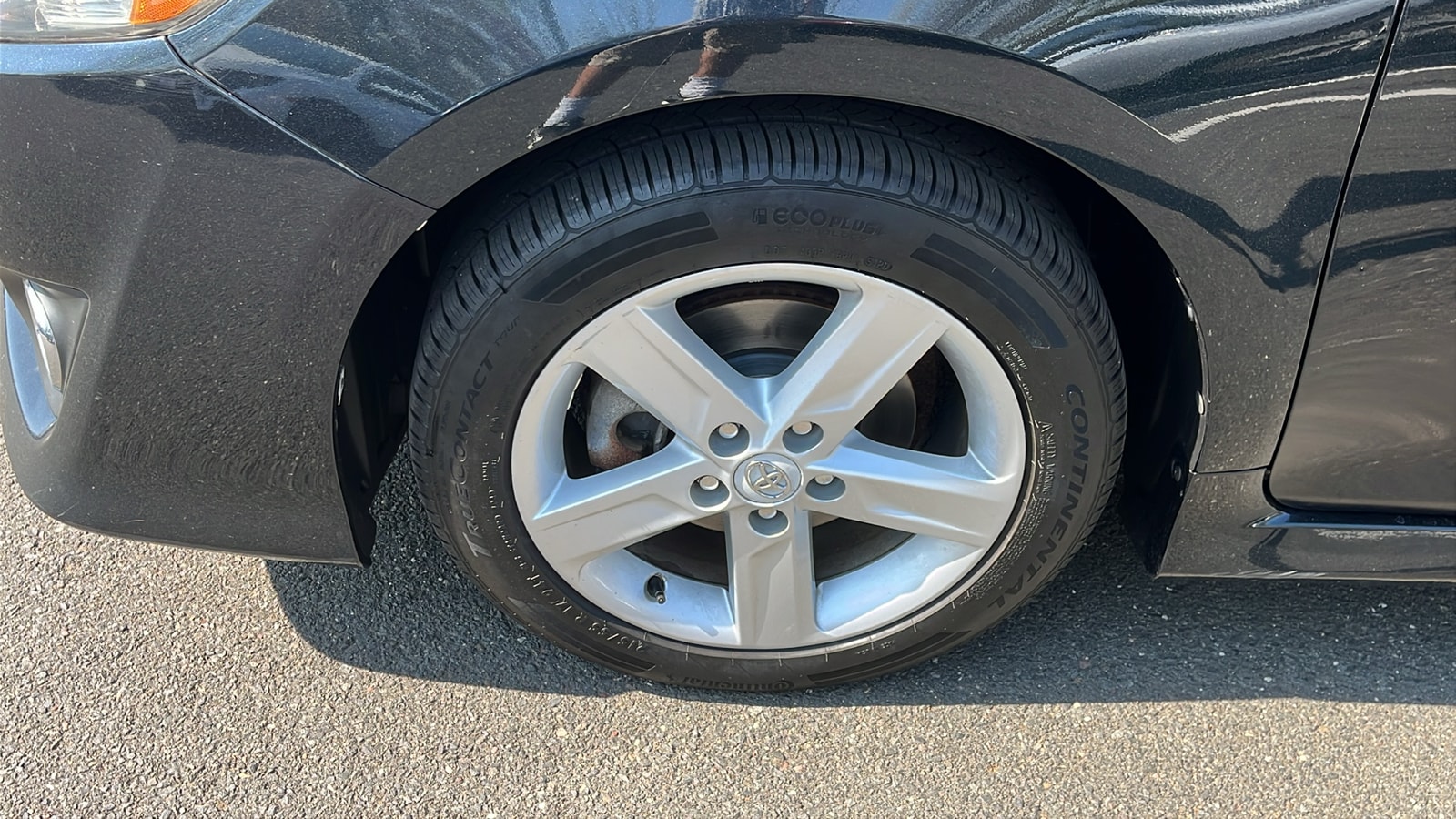 Vehicle image 8 of 24