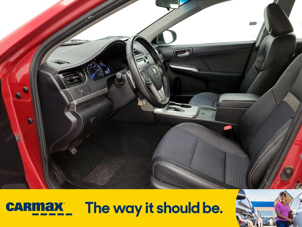 Vehicle image 14 of 27
