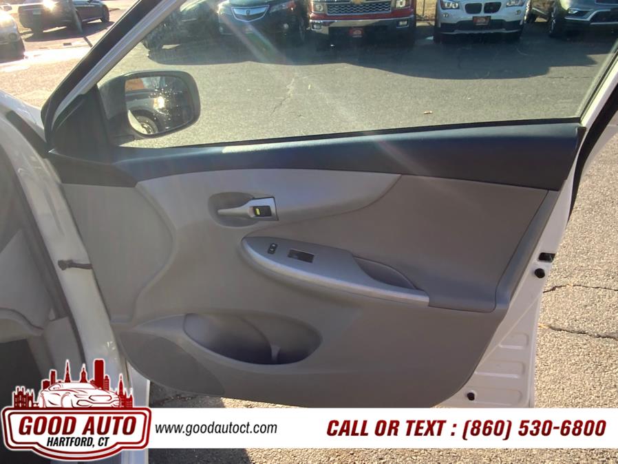 Vehicle image 6 of 12