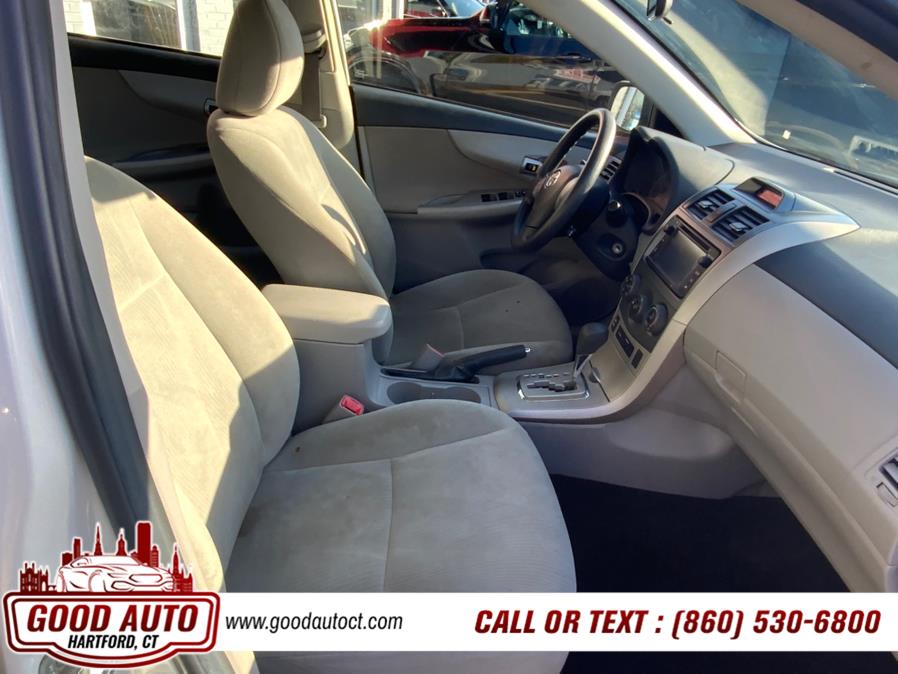 Vehicle image 7 of 12