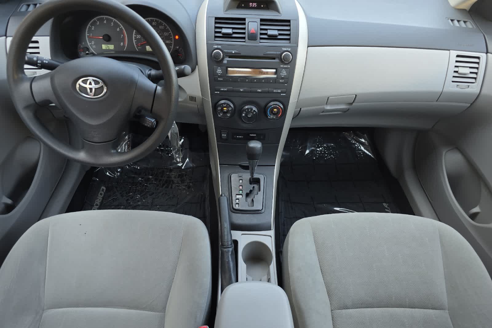 Vehicle image 13 of 27