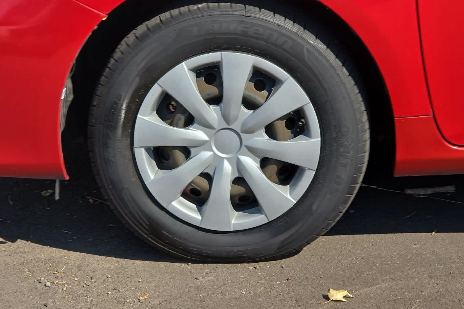 Vehicle image 10 of 27