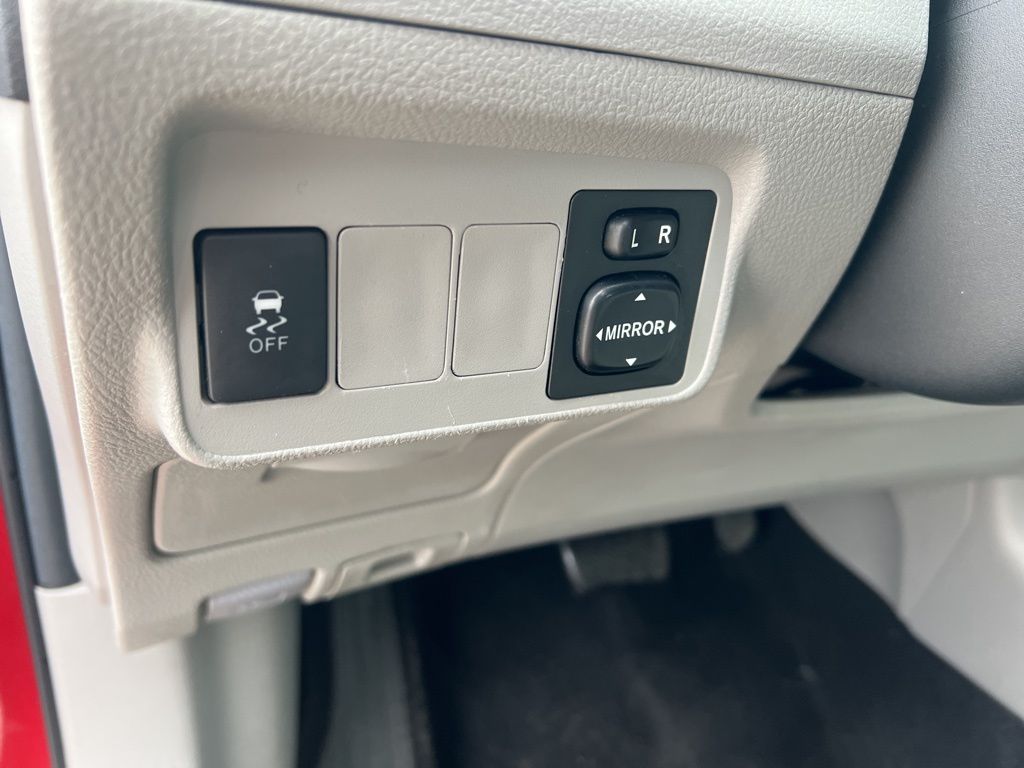 Vehicle image 47 of 54