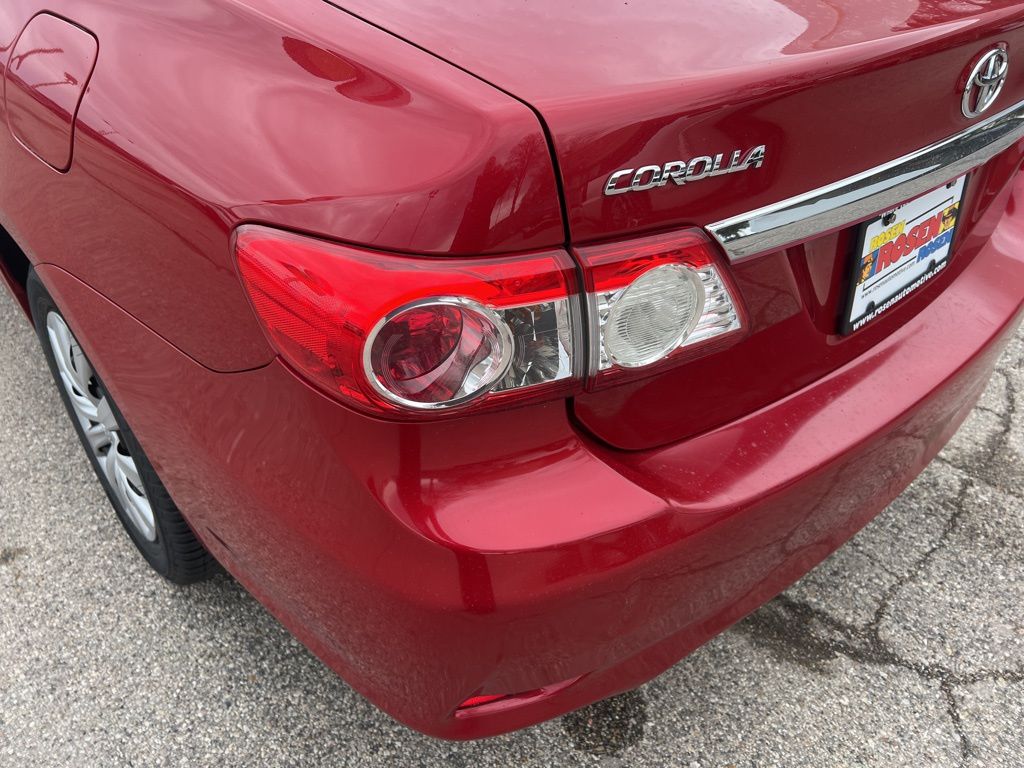 Vehicle image 37 of 54