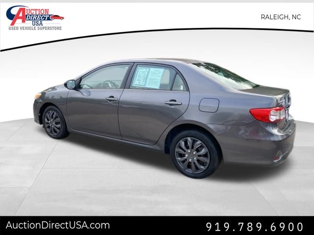 Vehicle image 6 of 32