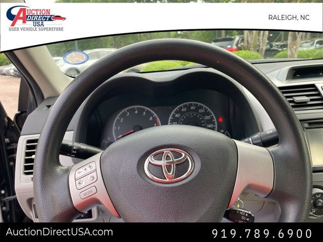 Vehicle image 17 of 32
