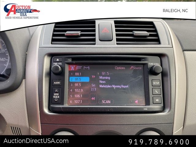 Vehicle image 25 of 32
