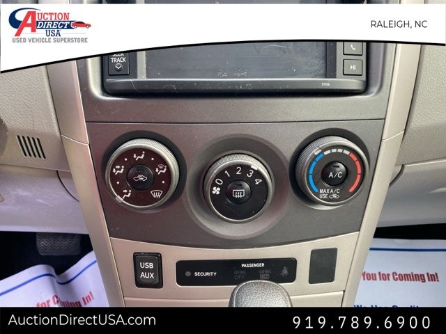 Vehicle image 20 of 32