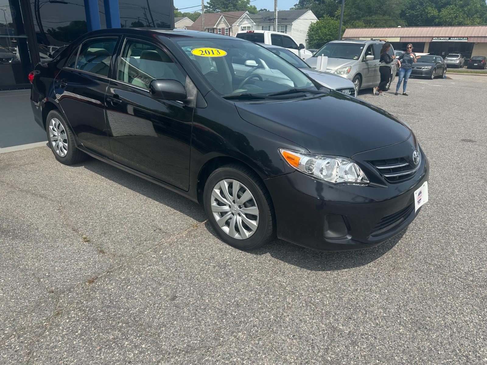 Vehicle image 4 of 28