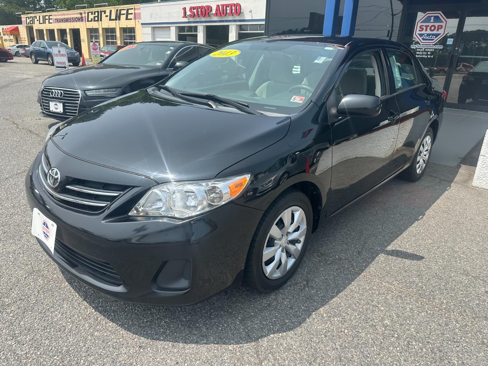 Vehicle image 1 of 28