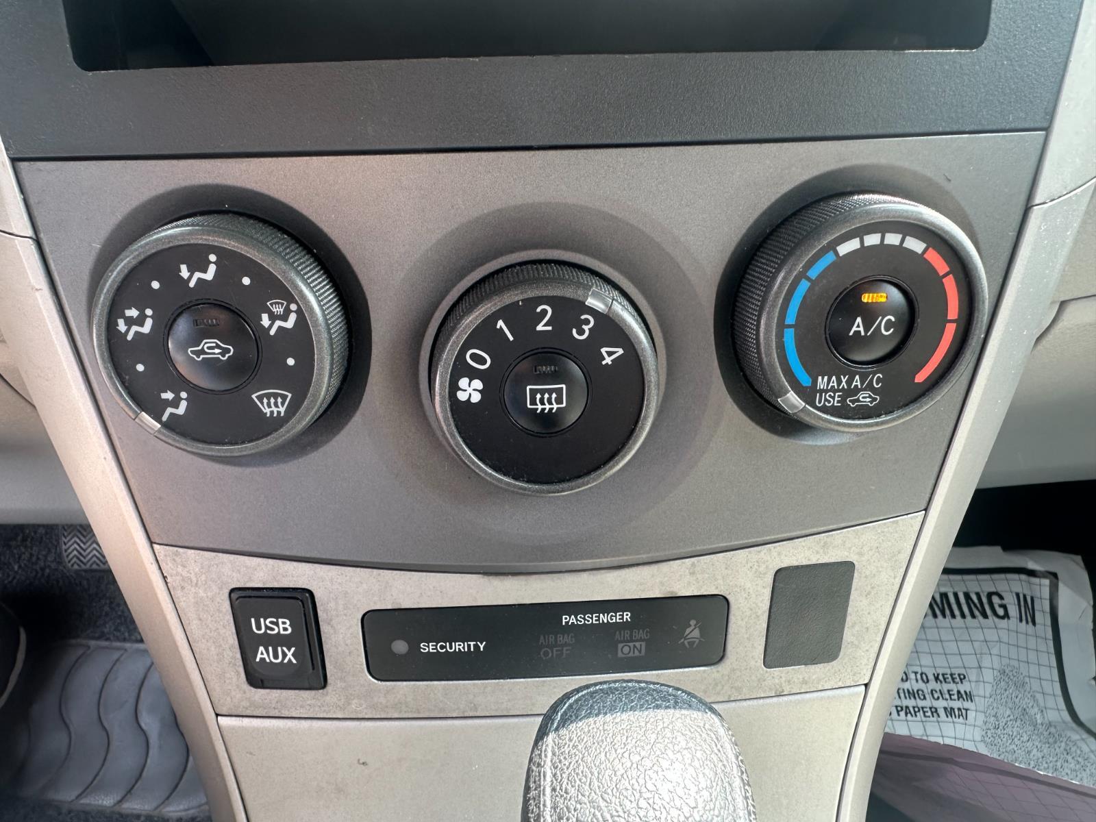 Vehicle image 14 of 28